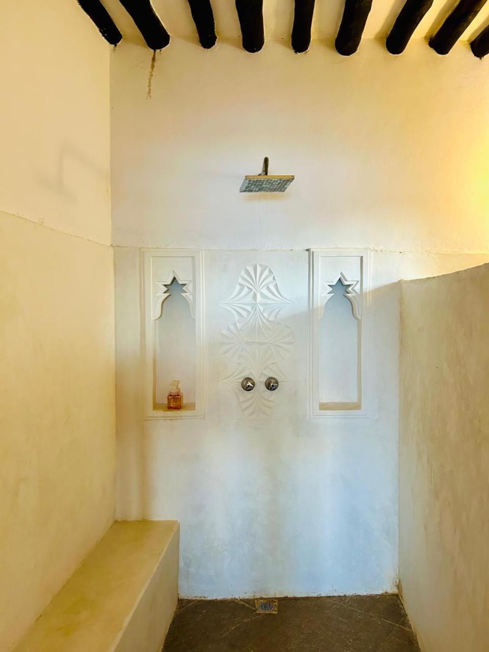 לינה וארוחת בוקר Shela Bahari מראה חיצוני תמונה